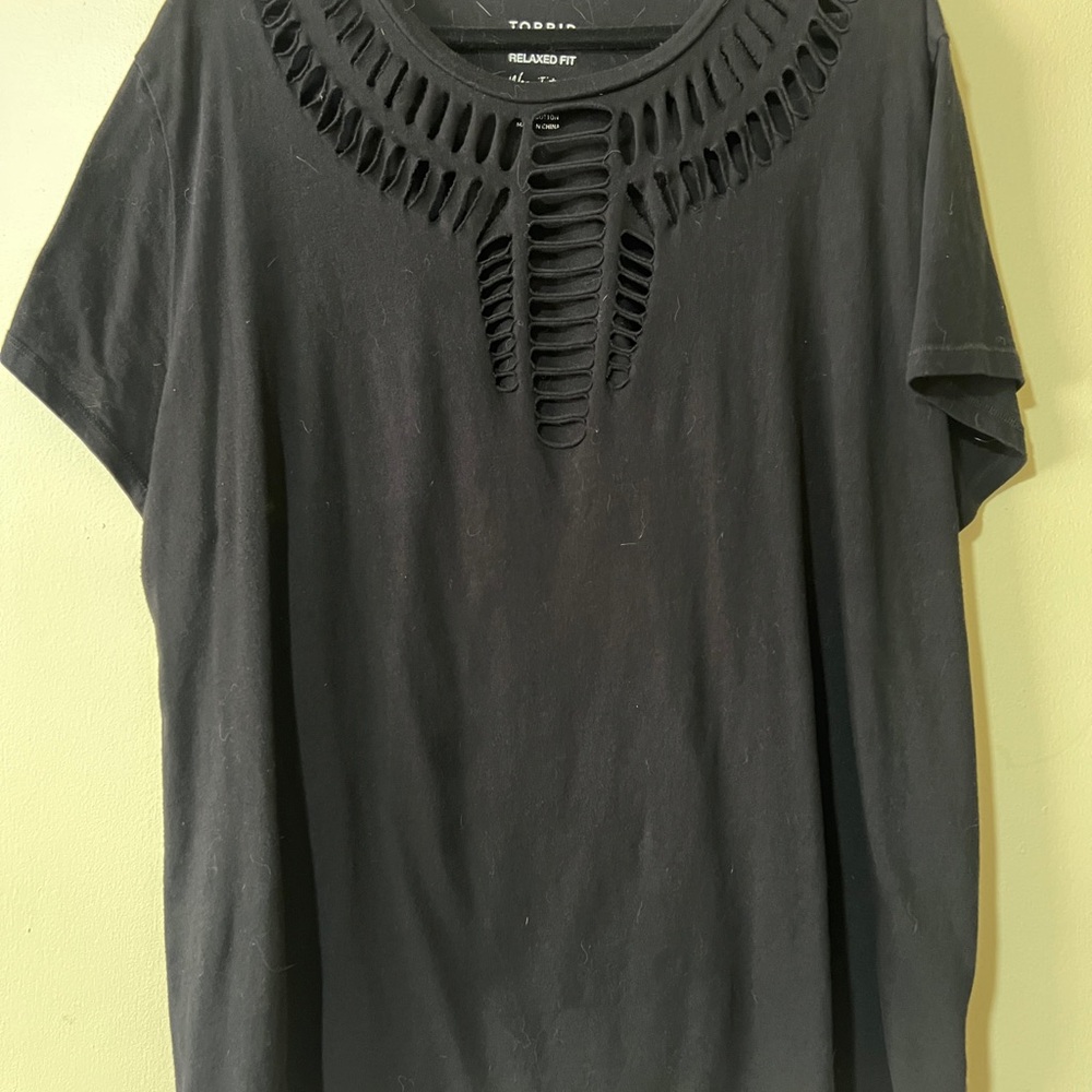 Torrid Black Cutout Short Sleeve Tee